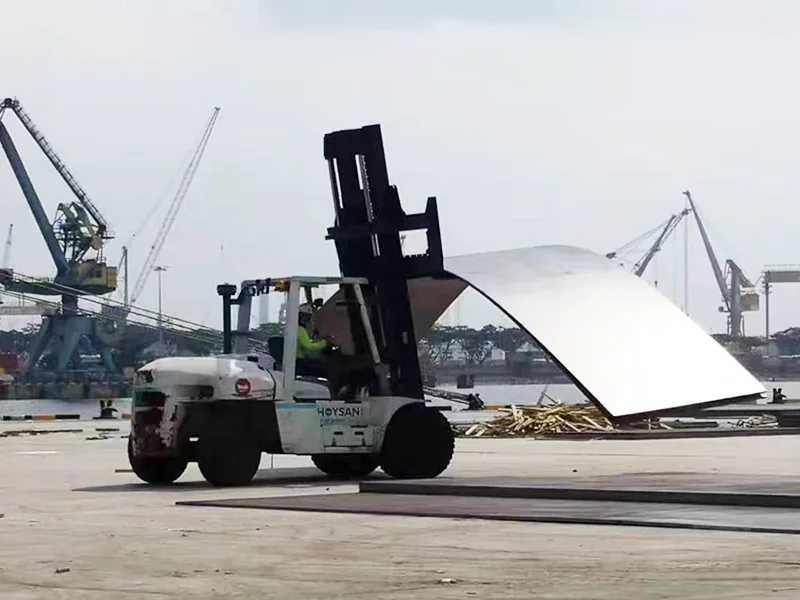 Solide dekk 12.00-20 for havnehengere